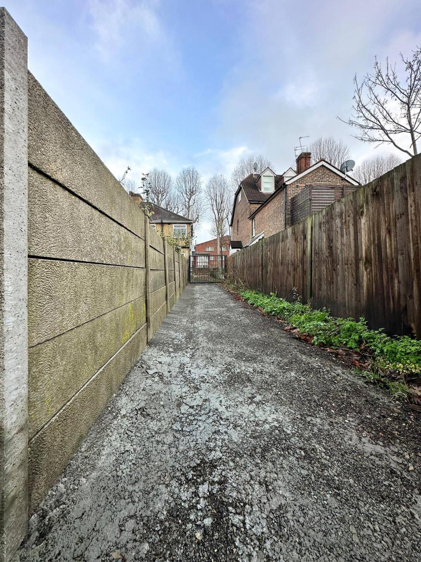 Boutique Backyard Bungalow - Brimsdown Enfield Bagian luar foto